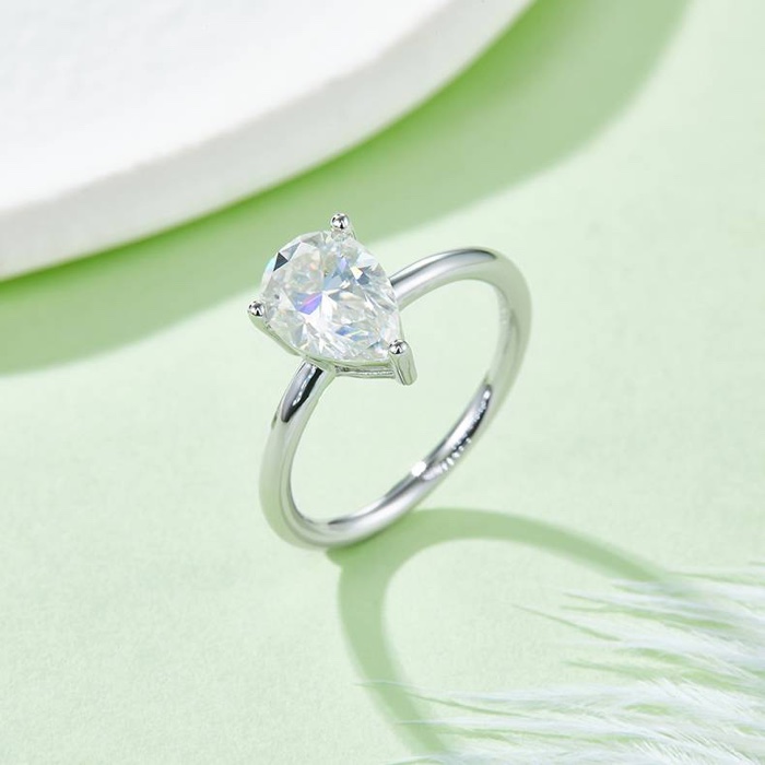 Verity Oval Solitaire Ring