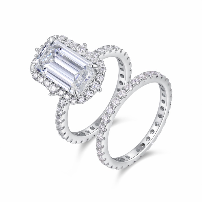 Noor Emerald Halo Set