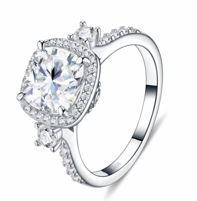 Zinnia Trilogy Halo Ring